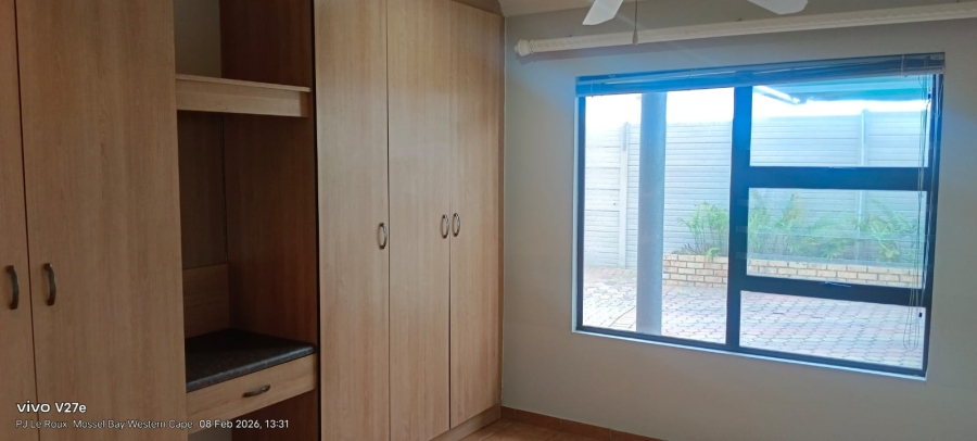 To Let 3 Bedroom Property for Rent in Hartenbos Central Western Cape